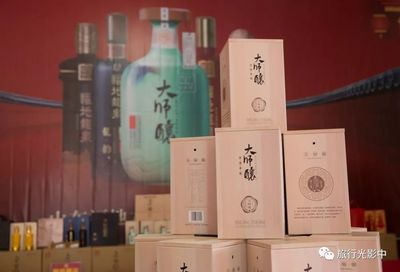 千年古镇 金秋时节酿美酒，酒业销售焕新机