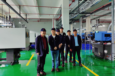 贵州珍酒总经理郭总一行赴贵州百世佳考察指导，共探酒业销售新机遇